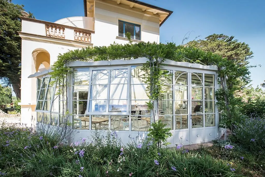 Hotel apartamentowy Villa Mazzanta Relais & Residence Vada